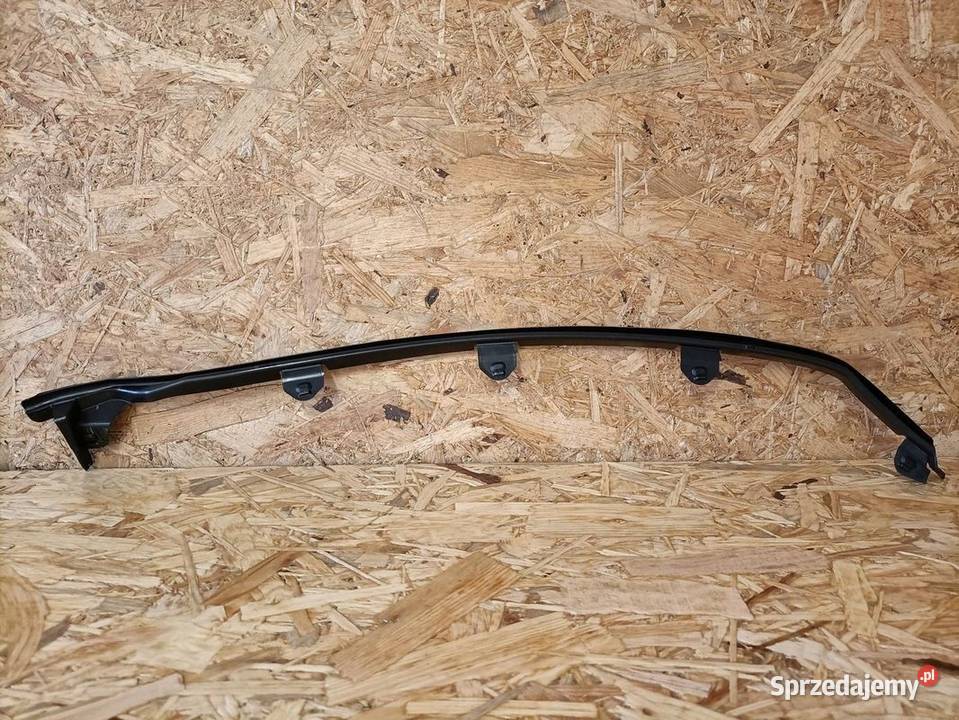 VOLVO V40 V40CC USZCZELKA DRZWI PIONOWA PRAWY sprzedam