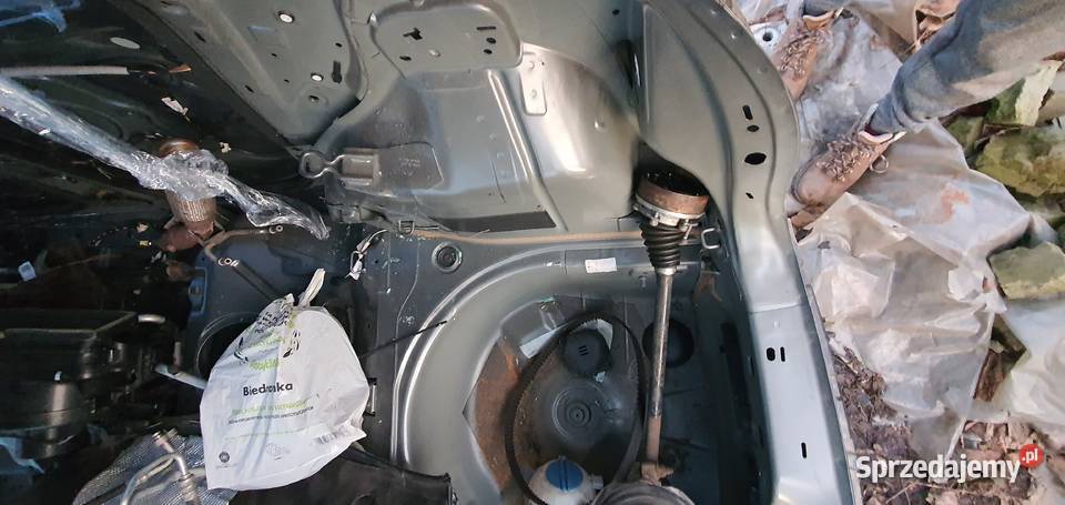 VW POLO 6r 14 tdi CUS prawa półoś 2015r osobowe Półosie Jaworzno