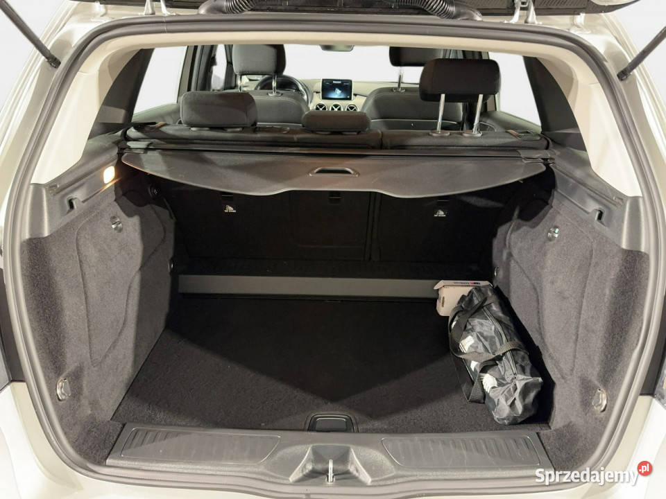 Mercedes B 180 VAT 23 16 122 automat 2015 r Myślenice
