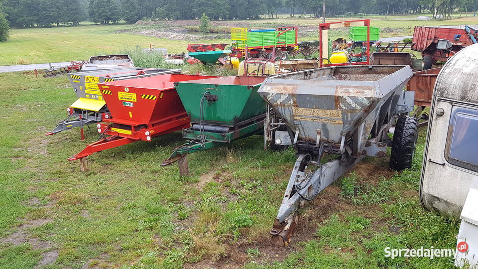 Rozsiewacz wapna RCW3 nieuszkodzony Drużbice sprzedam