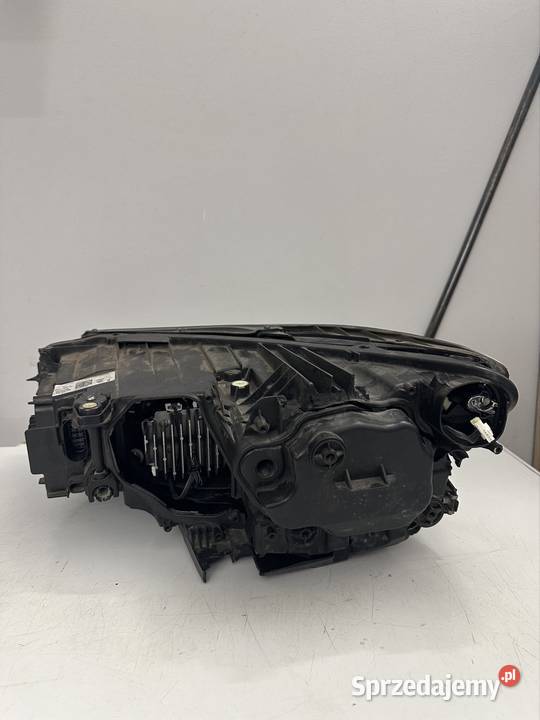 Uszkodzona lampa passat b8 iq light uszkodzony prawe wielkopolskie Leszno