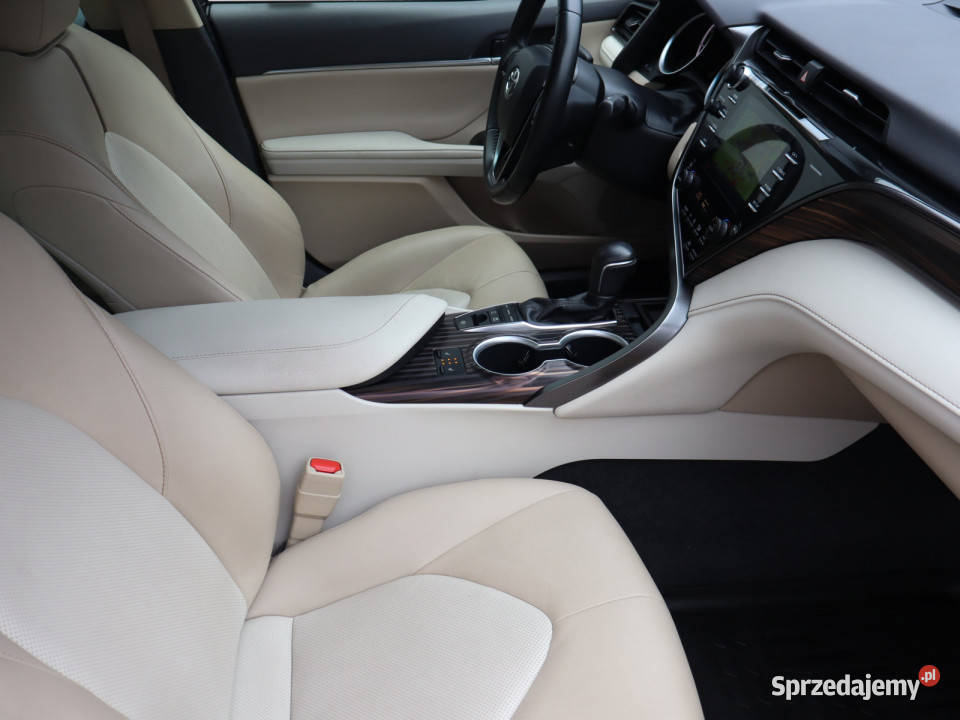 Toyota Camry 25 Hybrid przyciemniane szyby śląskie Katowice