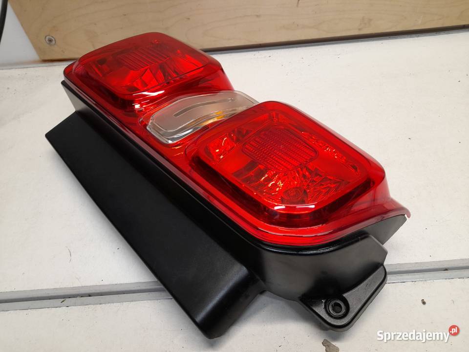 LAMPA LEWA TYŁ TYLNA VIVARO EXPERT JUMPY PROACE Lampy tylne zachodniopomorskie Goleniów sprzedam