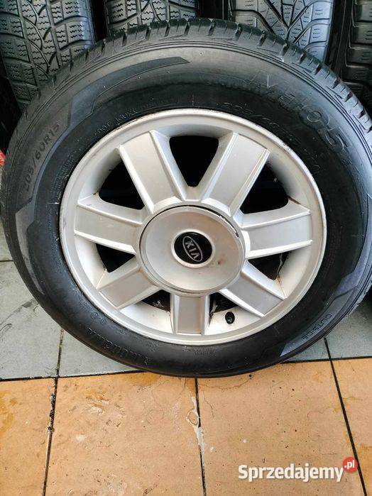Felgi aluminiowe 15 4x1143 z oponami oryginalne Nysa