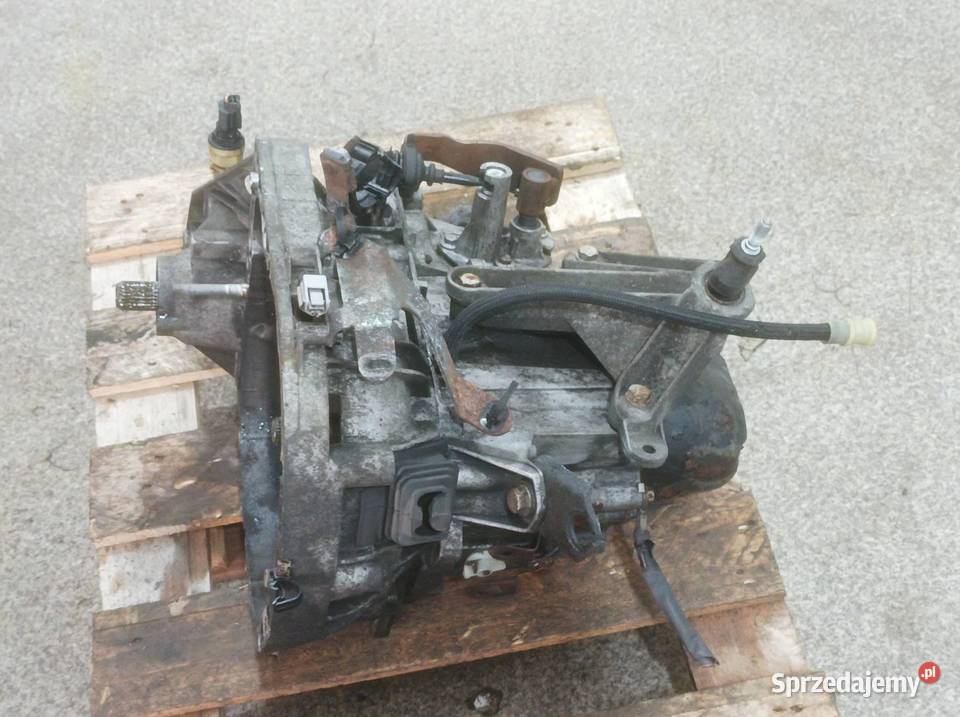 SKRZYNIA BIEGÓW JH3075 16 8V Dacia Sandero I świętokrzyskie