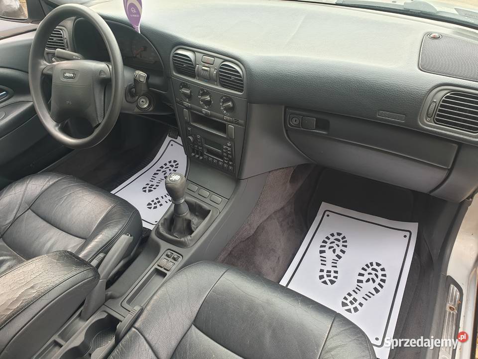 Volvo V40 19 Diesel 1998 SKÓRY Klima Alusy Kombi autoalarm Poznań