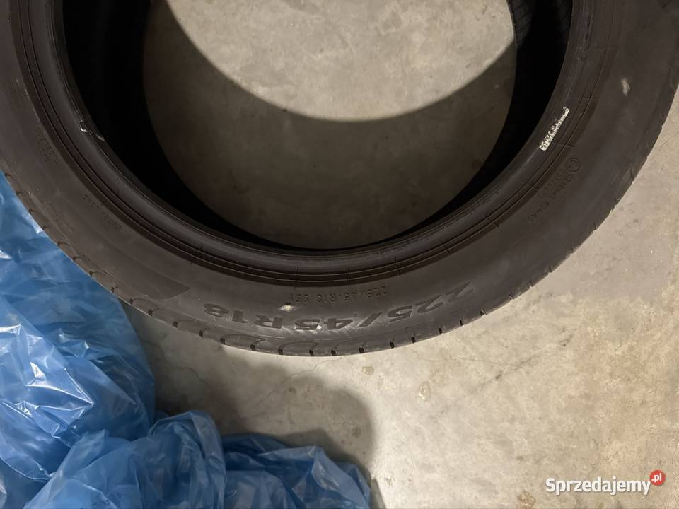 4 x opony Pirelli Powergy 2254518 z 225