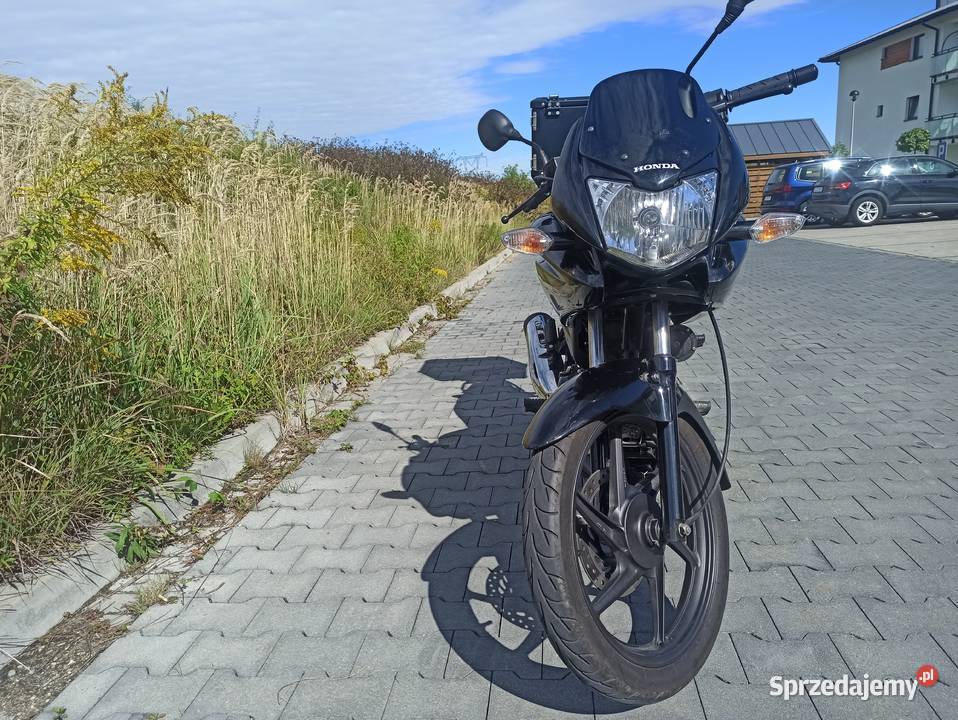 Honda CBF 125 M 3 ccm mały przebieg polski salon Sławków sprzedam