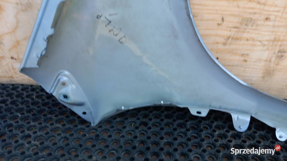 MERCEDES W169 BŁOTNIK PRZÓD LEWY 391 Zbierkowo