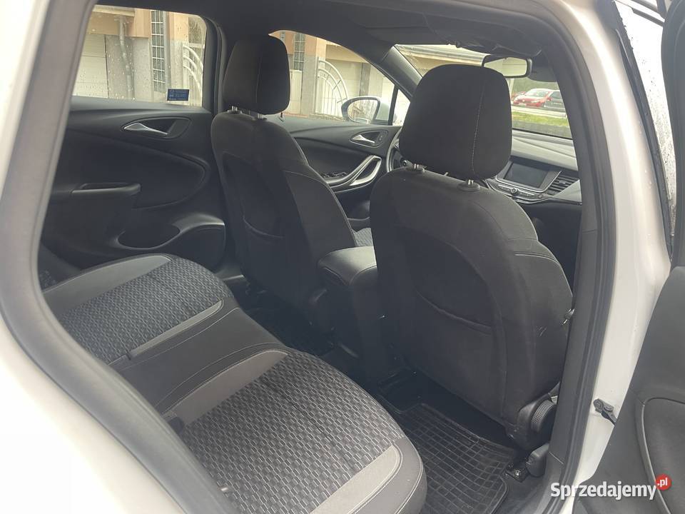 Opel Astra V 12 T SS manualna