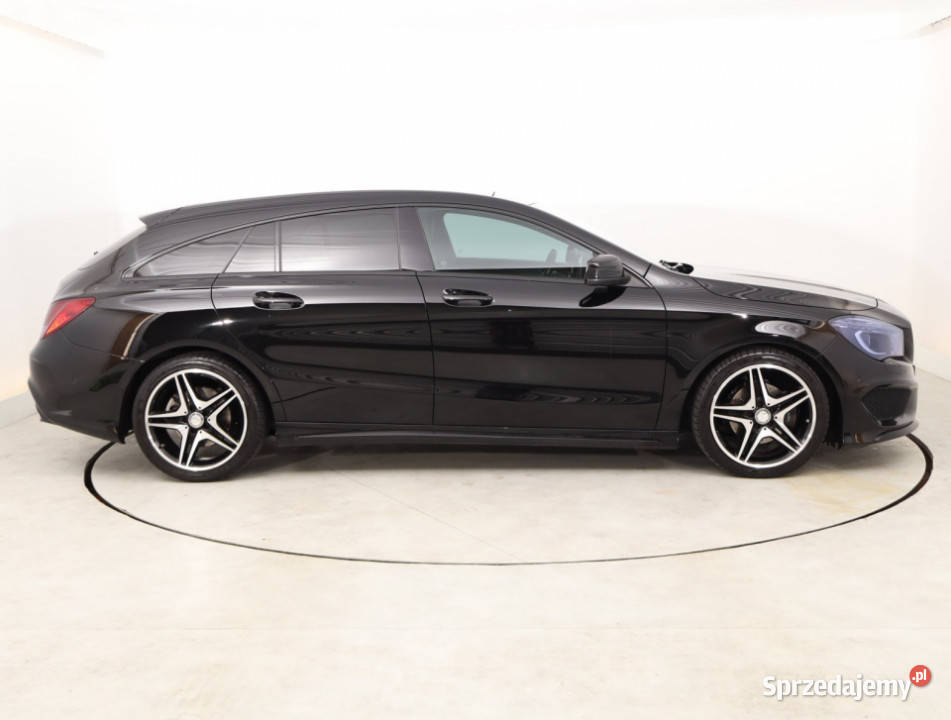 Mercedes CLA 200 radio