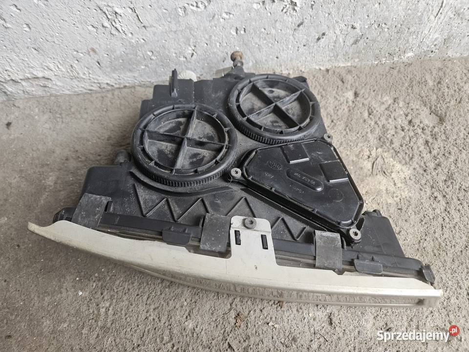 Lampa Prawa Przednia Volvo FH ciężarowe Lampy przednie Międzychód