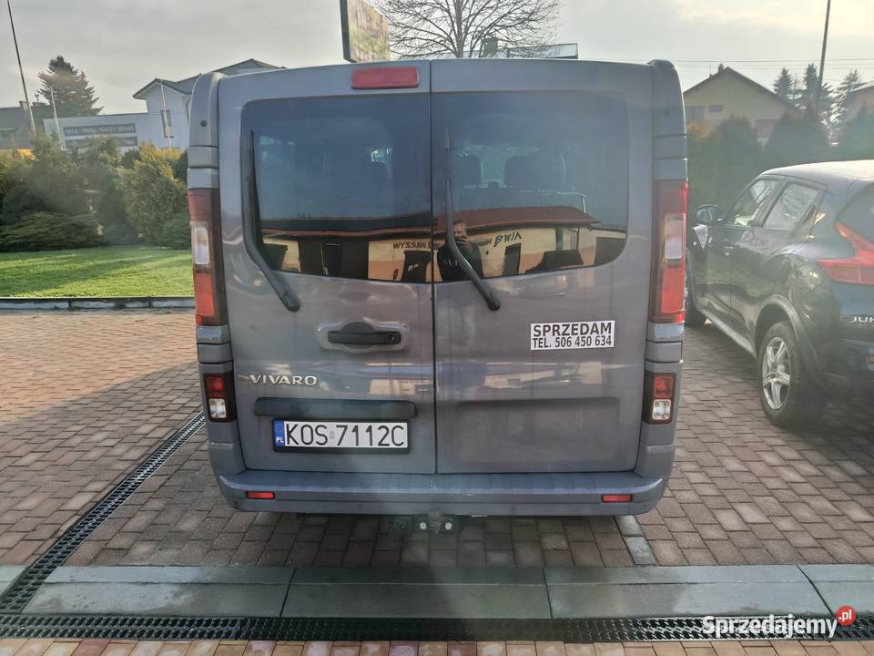 Opel Vivaro Trafic 9 osobowy Rok produkcji 2015 małopolskie Głębowice sprzedam
