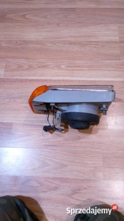 Fiat Uno reflektory przednie oryginalne nowe z Motoryzacja Dobieszowice