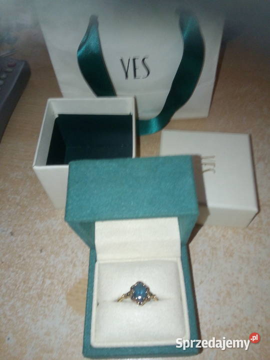 Sprzedam pierscionek Warszawa sprzedam