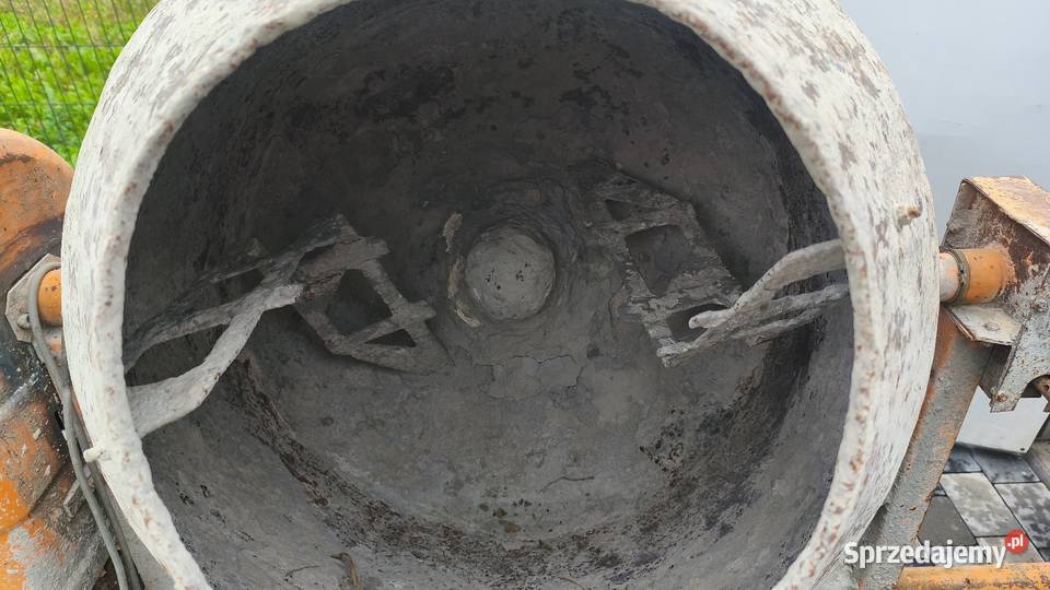 BETONIARKA SPOMASZ BWE150 NA KOLEBKĘ Brześć Kujawski