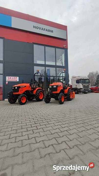 Ciągnik AVENGER 26 4WD 245 łódzkie sprzedam