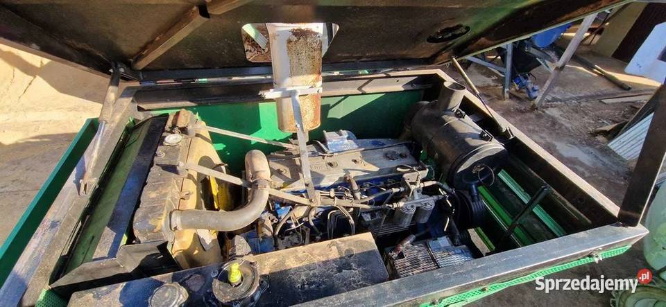 Rębak do drewna JENZ AZ 30 Mobilny