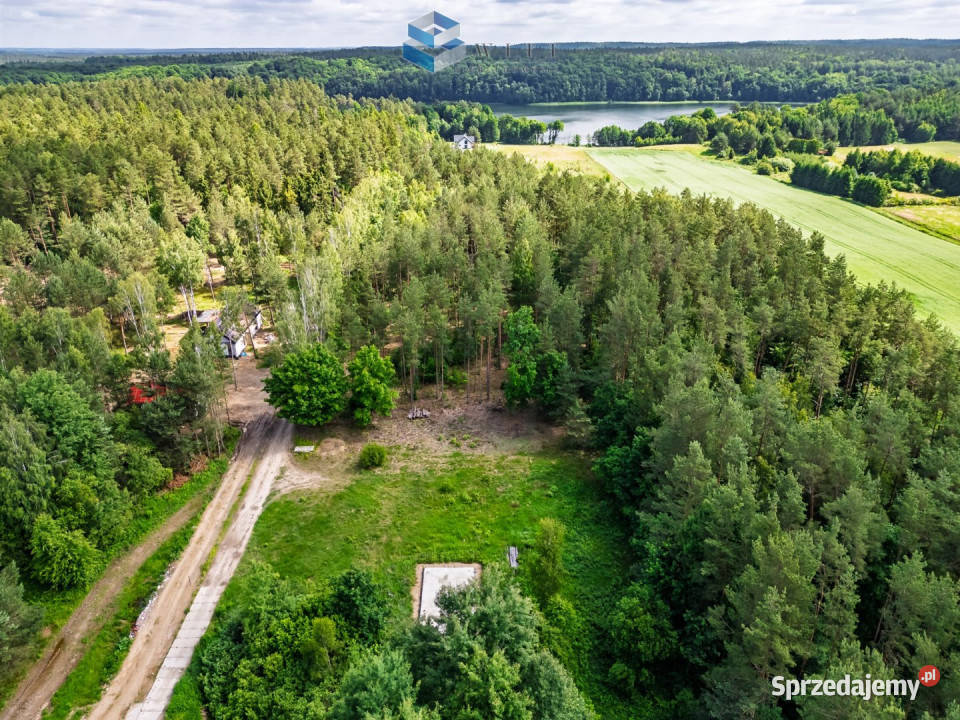 sprzedaży gruntu Zwierzewo 1550m2 szambo