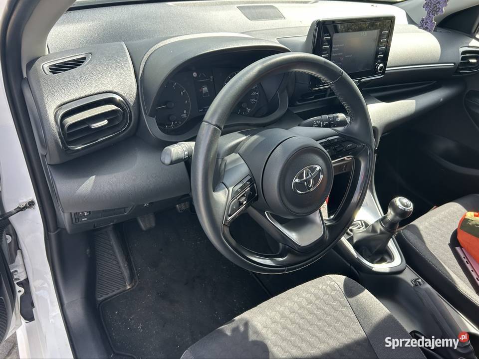 Toyota Yaris 4 2022r 10 73 Salon gwarancja małopolskie Tarnów