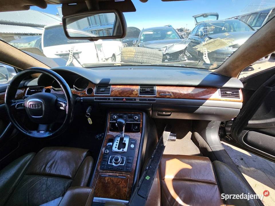 DESKA KOKPIT AUDI A8 D3 CZARNA LIFT osobowe kujawsko-pomorskie Lipno