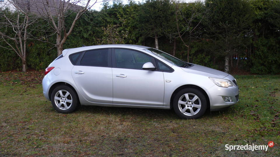 OPEL ASTRA J 16 benzyna 2011r Sprowadzony Zarejestrowany w Polsce Sokółka