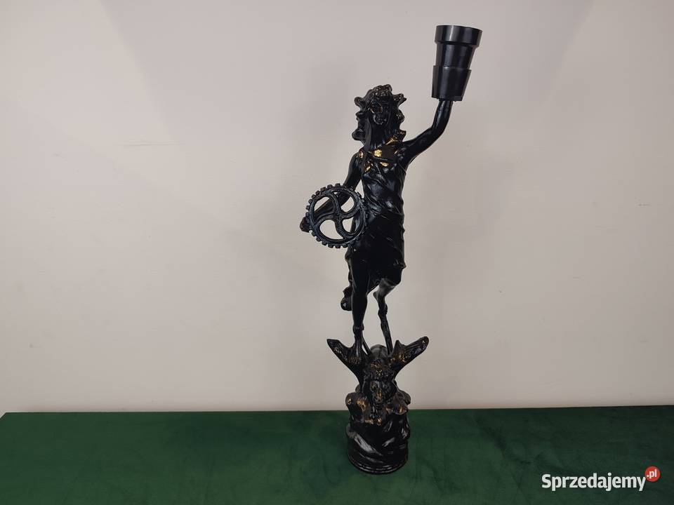 Piękna lampa figura postać kobiety Łódź