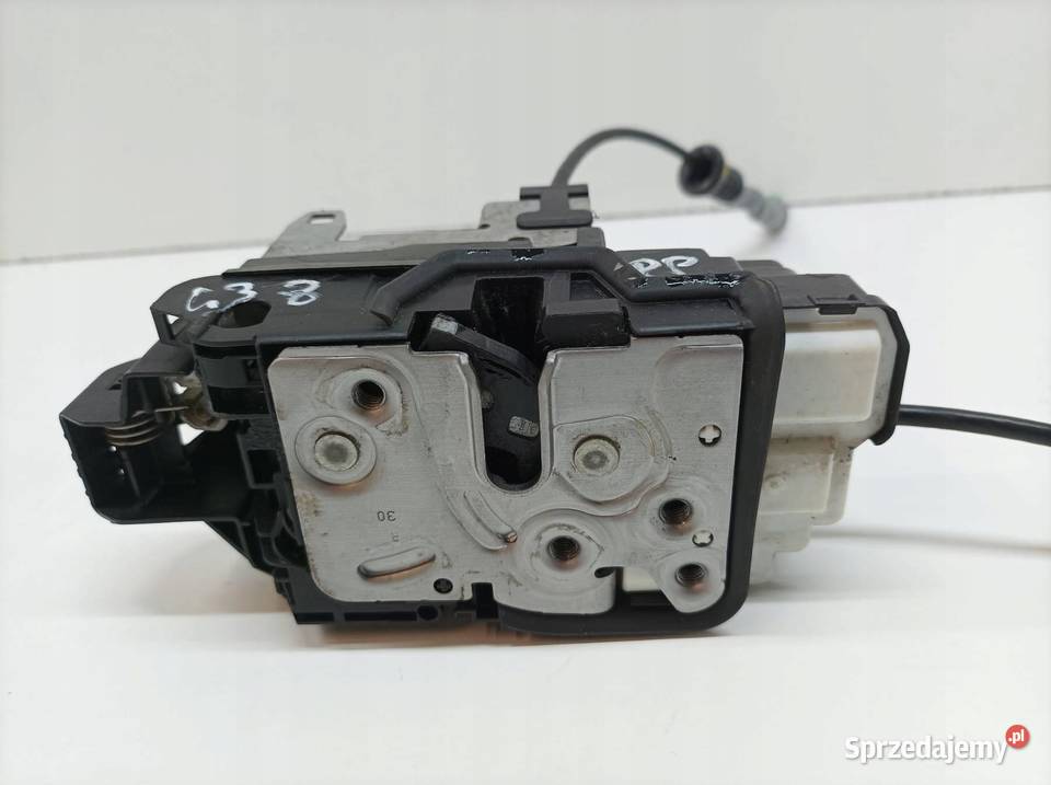 ZAMEK DRZWI PRAWY PRZÓD EU 31349891 Volvo V60 II