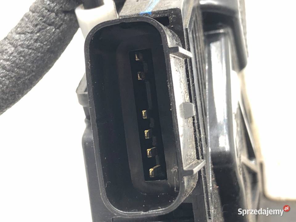 ZAMEK DRZWI LEWY PRZÓD HYUNDAI i20 II Hatchback