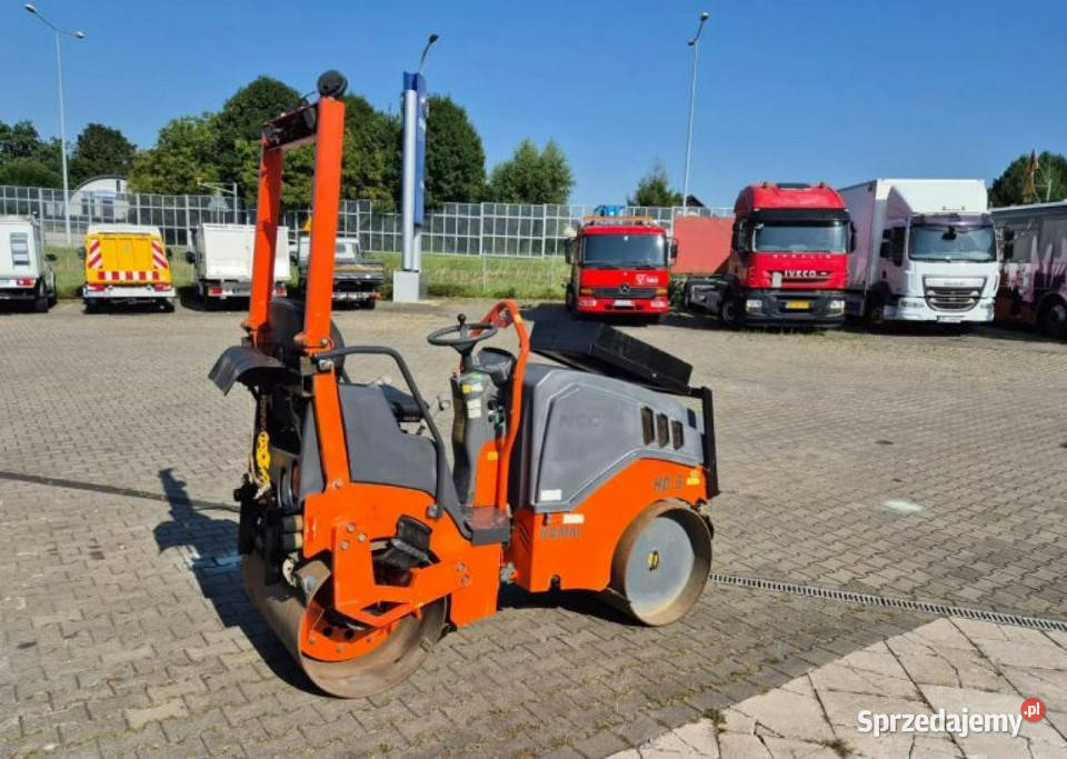 walec Hamm HD8VV Hamm HD8VV WALEC TANDEMOWY 1 WŁ śląskie