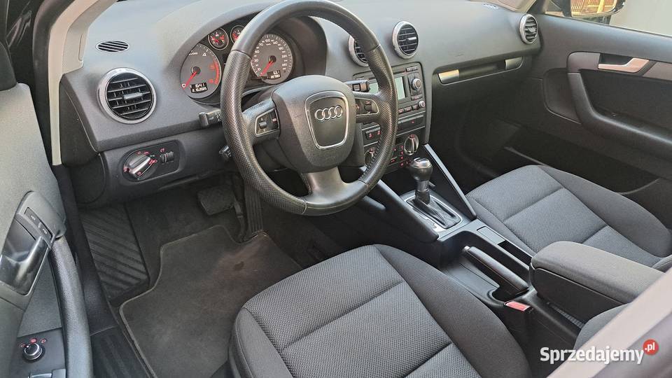 Audi A3 Sportback 16 TDI S tronic Attraction 1598cm3 Samochody osobowe