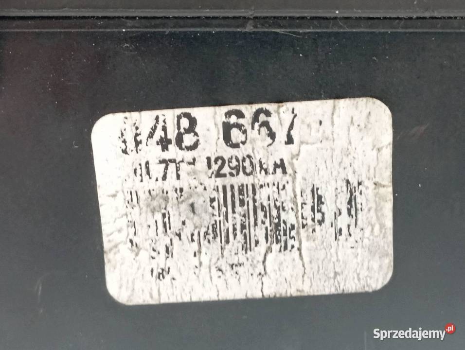 SKRZYNKA BEZPIECZNIKÓW ML1T14D068AA 35 B 492 Rok produkcji 2021 Układ elektryczny, zapłon