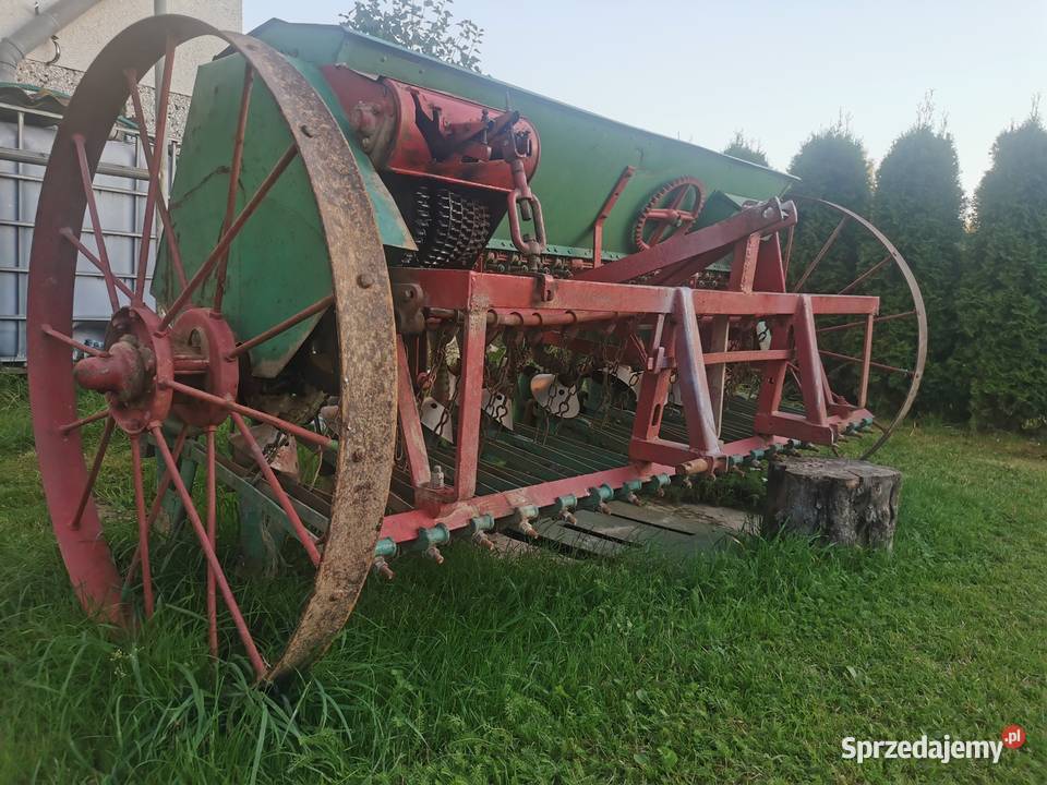 Siewnik zbożowy 19 lejkowy oryginalny Siewniki i sadzarki Zakrzówek