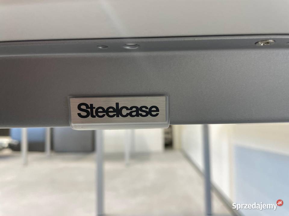 Biurko Steelcase Kalidro z media portem
