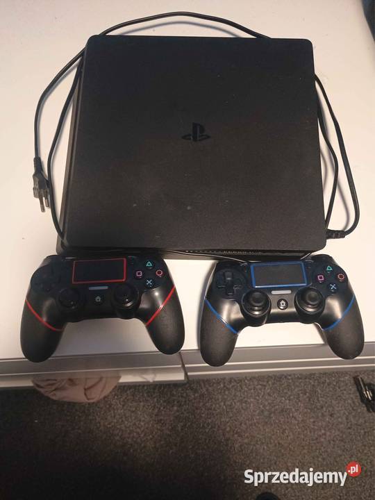 PlayStation 4 1TB dwa pady Konsole i automaty łódzkie Radomsko sprzedam