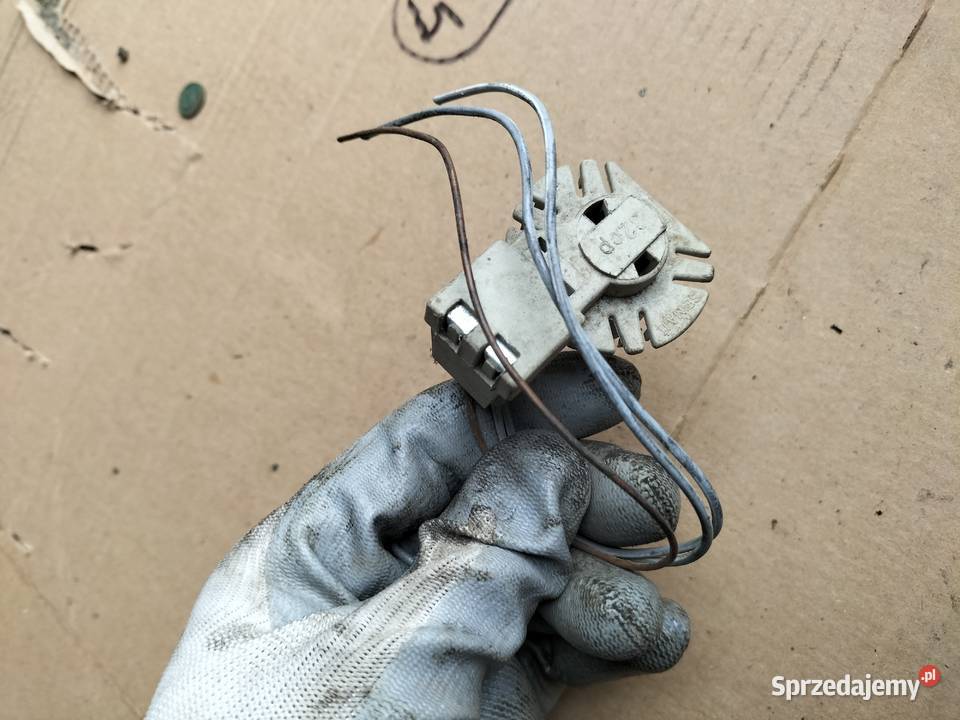 AUDI 80B4 80B3 OPRAWKA WTYCZKA KOSTKA WKŁAD osobowe