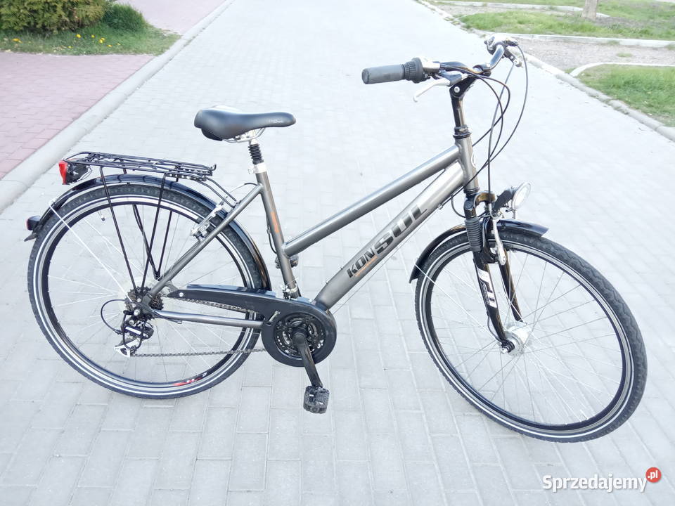 Trekkingowy rower Alum Prądnica w piąście koła Trekkingowe Płońsk