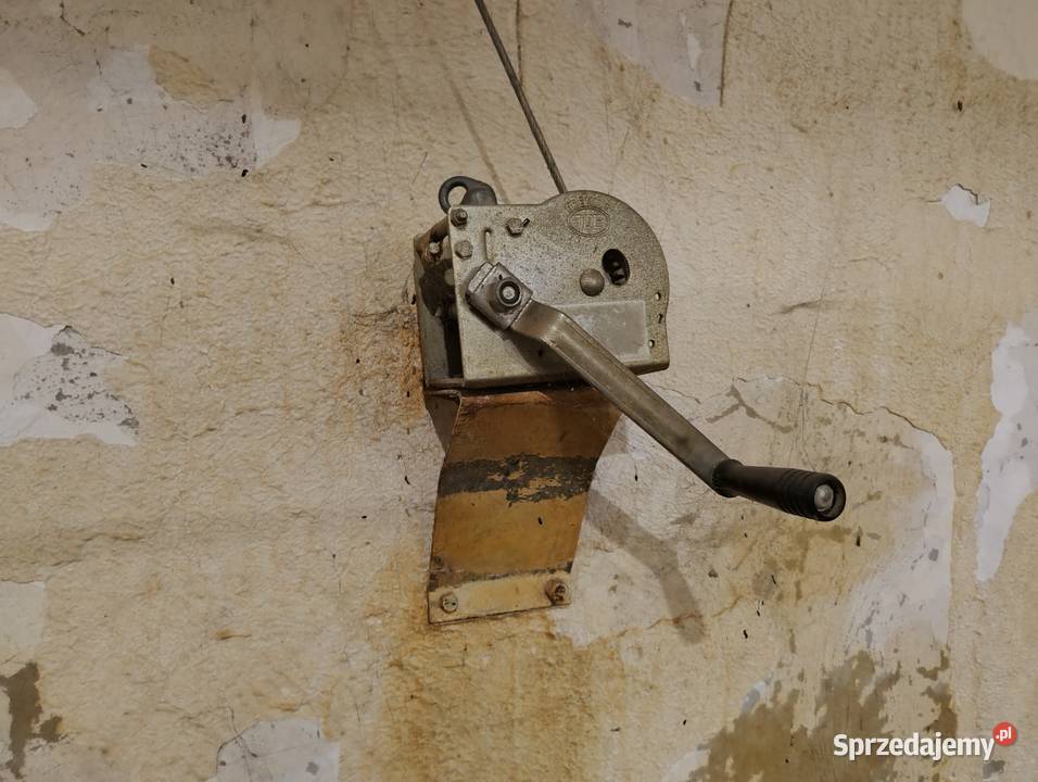 Sprzedam wyposażenie hali do produkcji brojlera Goląsza Dolna