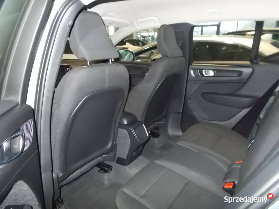 VOLVO XC40 15 benz Automatsalon Polska 4/5 Dębica