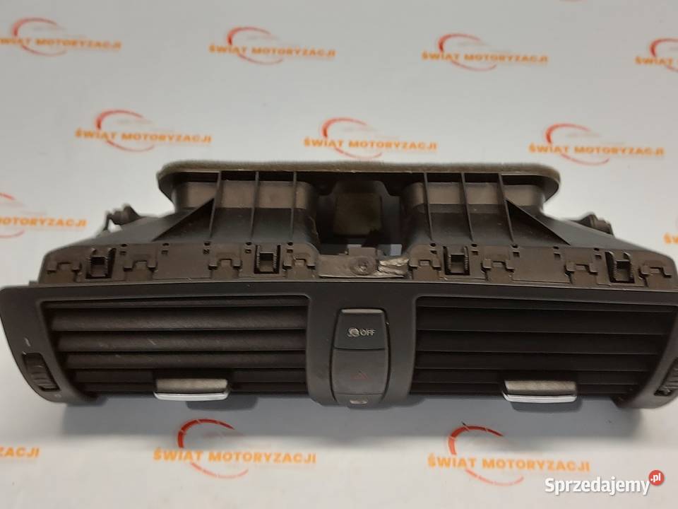 BMW 1 E82 11r kratka nawiewu środkowa 7059189 osobowe