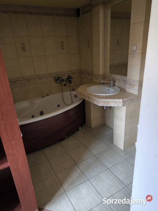 Dom pod lasem z widokiem na Nowy Sącz 750m2 małopolskie sprzedam