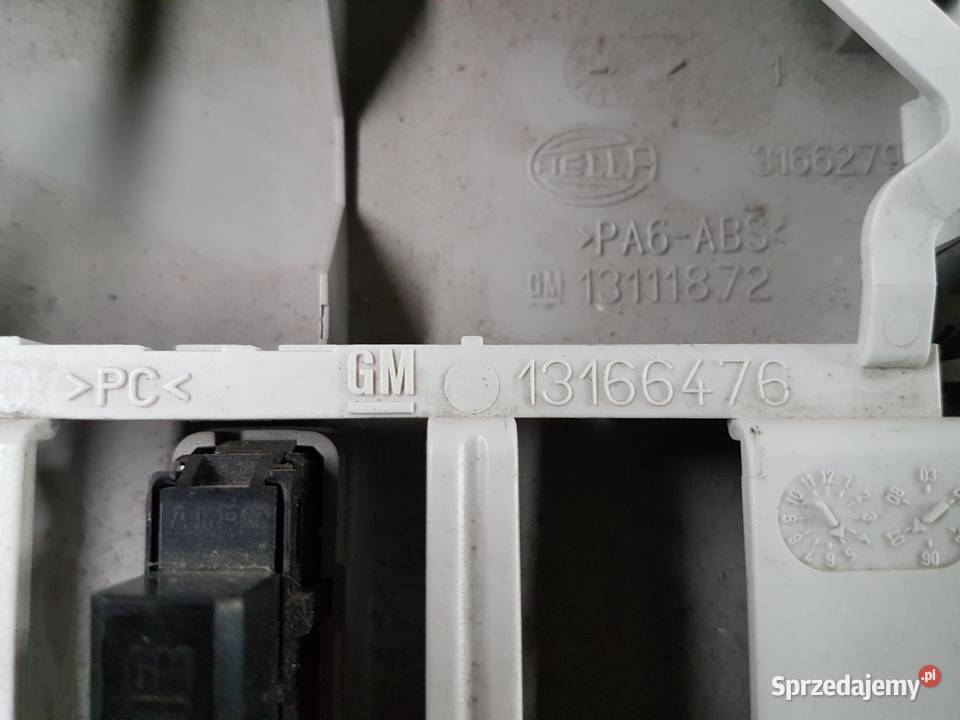OPEL CORSA D LAMPKA OSWIETLENIA KABINY 13166476 Turek sprzedam
