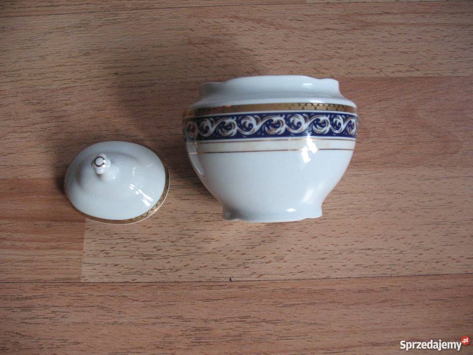 Porcelana KSIĄŻ serwis kawowy na 12 osób 27el Chorzów
