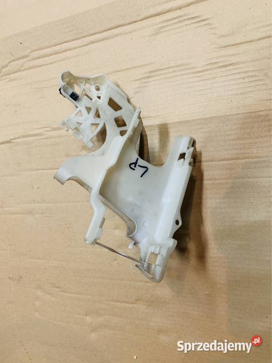 Mocowanie podstawa klamki LP 5N0837867 vw tiguan Szczecin