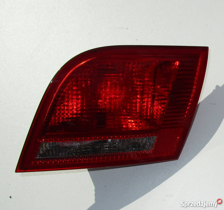 Lampa tylna prawa Audi a3 8P4945094B osobowe Oświetlenie Mikołów sprzedam