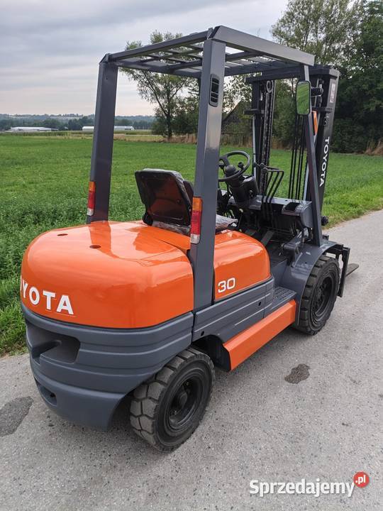 Wózek widłowy Toyota 6fdf30 małopolskie Wadowice sprzedam