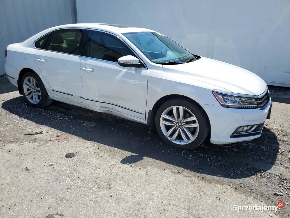 2016 VOLKSWAGEN PASSAT SE Częstochowa