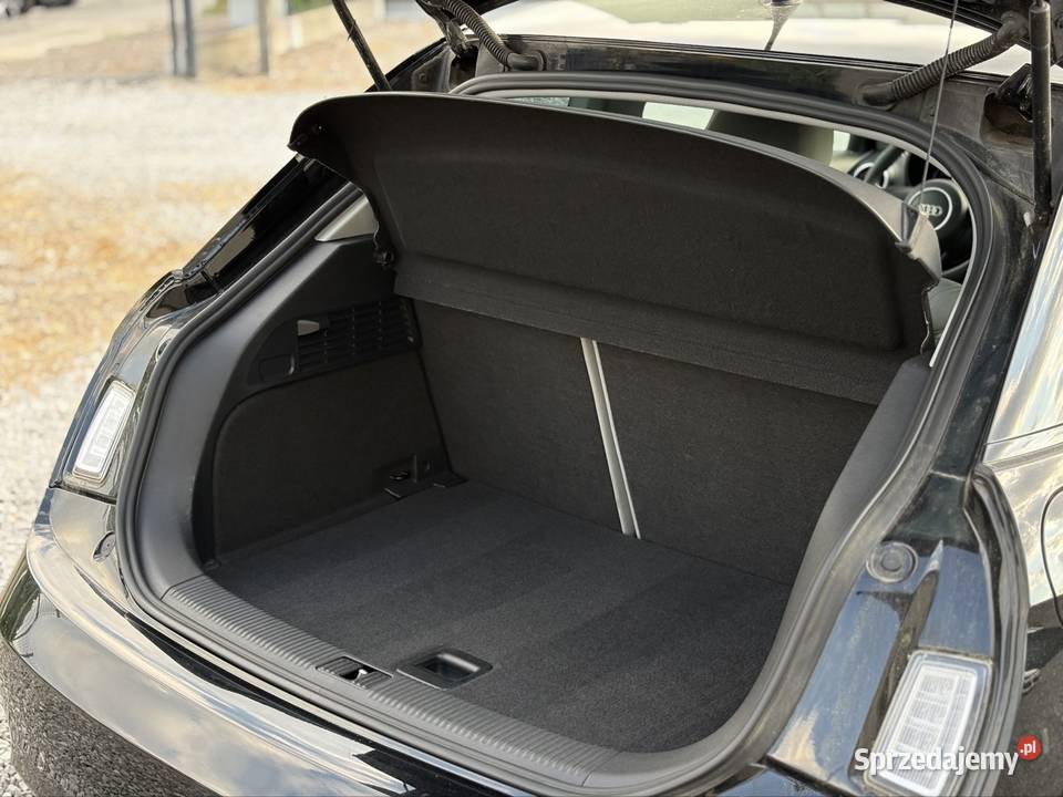 Audi A1 2011 12 Benzyna 86 koni Manual 156000 4/5 Warszawa