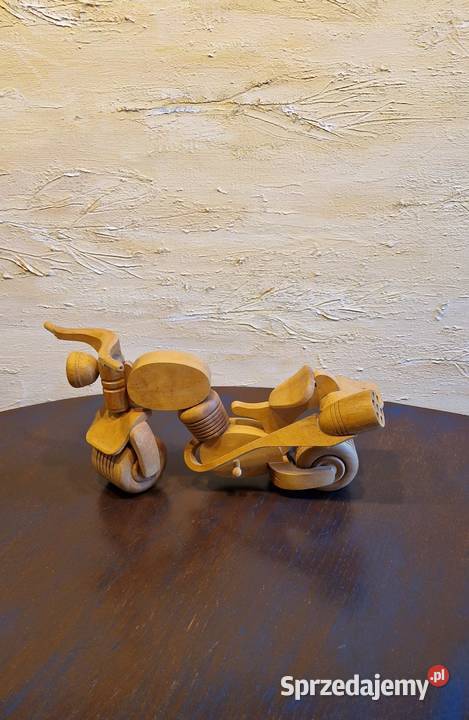 Drewniany Motorzabawkarzeźba lata 90 tevintage Lublin