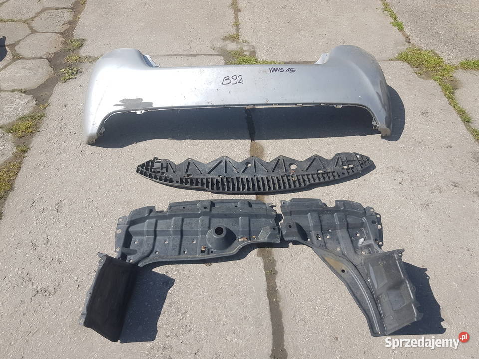 toyota yaris tylny zderzak lift 20142017 osobowe Jędrzejów